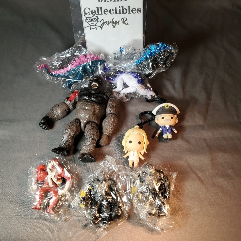 Epic Monsterverse & Action Figure Lot: Kong, Godzilla-style Figures, Keychains &